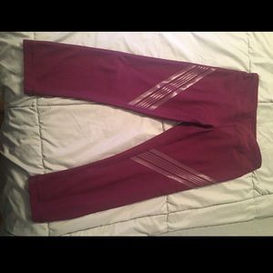 90 Degrees Maroon Legging